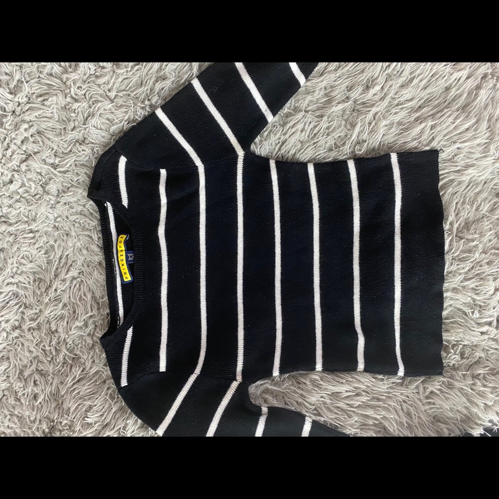 Long sleeve Cropped Knit Sweater